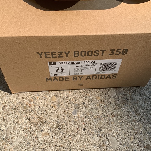Brandnew Adidas Yeezy Boost 350 “Beluga “ Size 7.5 Men - Picture 12 of 12